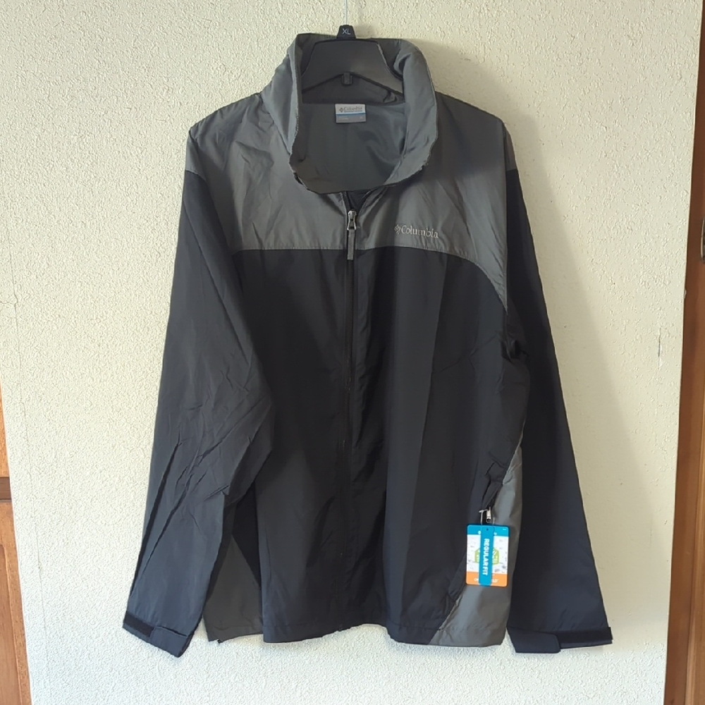 Columbia Men's Two-Tone Windbreaker